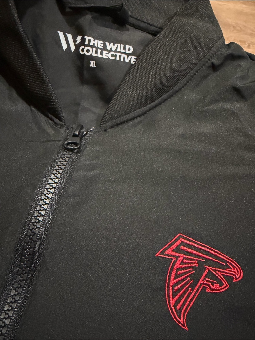The Wild Collective Atlanta Falcons Flight Full-Zip Bomber Jacket Dirty Birds - Picture 5 of 7